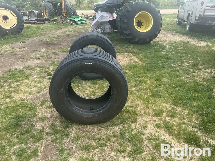 bridgestone-445/50r22.5-truck-tires-image-2