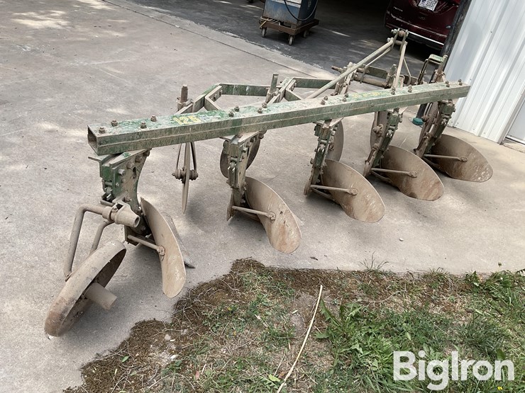 john-deere-125-image-5
