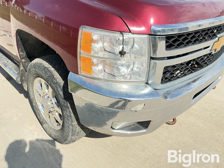2013-chevrolet-3500hd-image-11