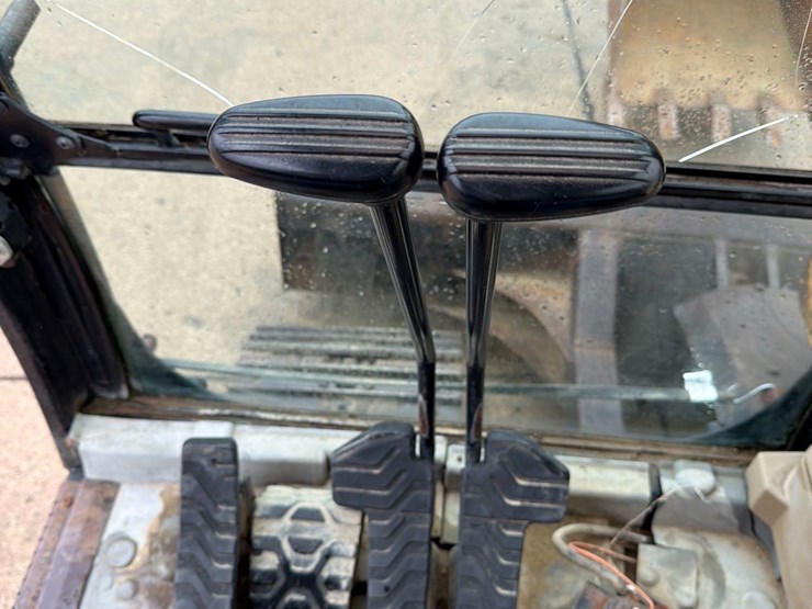 caterpillar-307c-image-57
