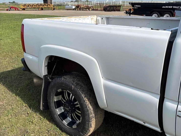 2002-gmc-2500-image-20
