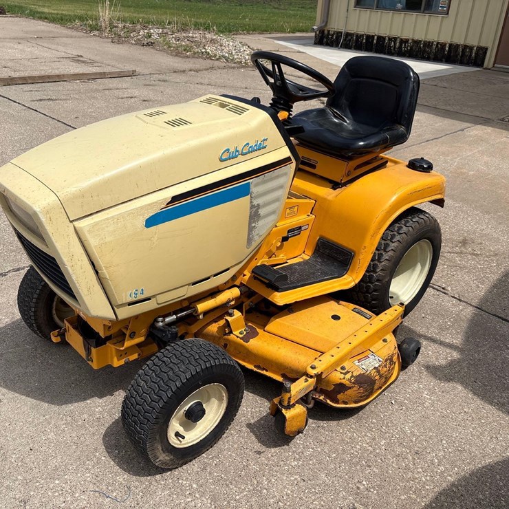 CUB CADET 1864