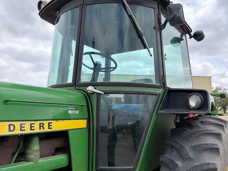 john-deere-4430-image-25