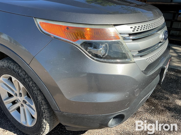 2014-ford-explorer-xlt-image-13