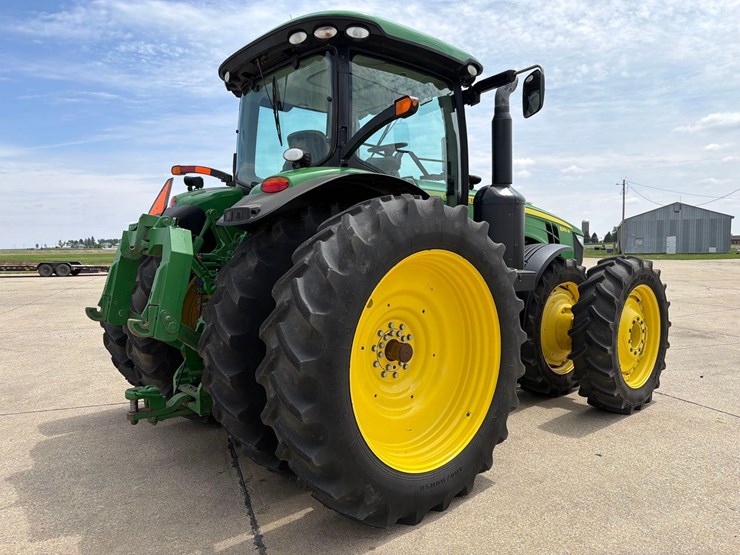 2012-john-deere-8310r-image-5