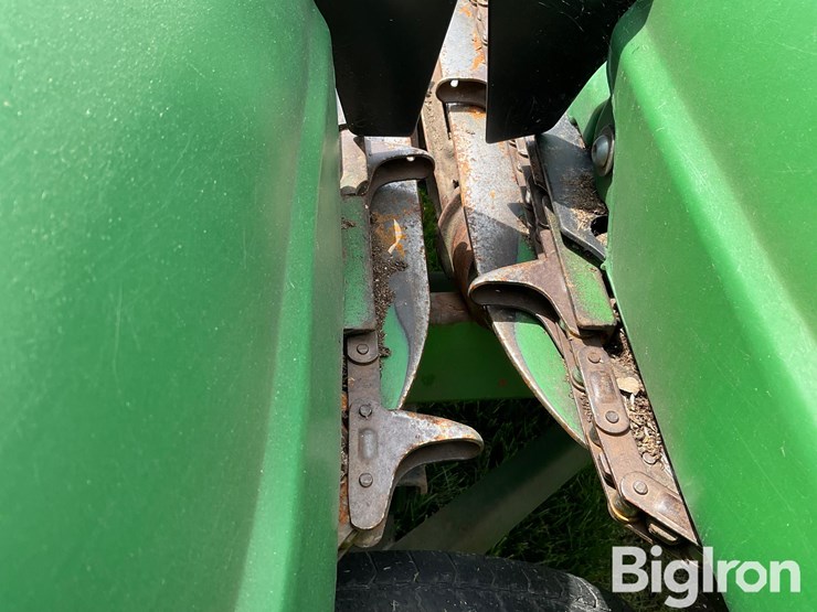 john-deere-843-image-12