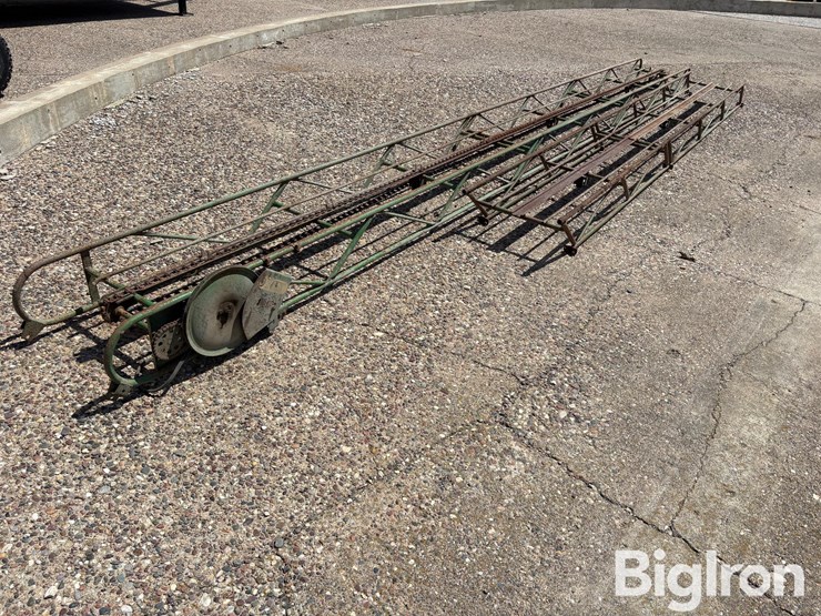 john-deere-200-image-1