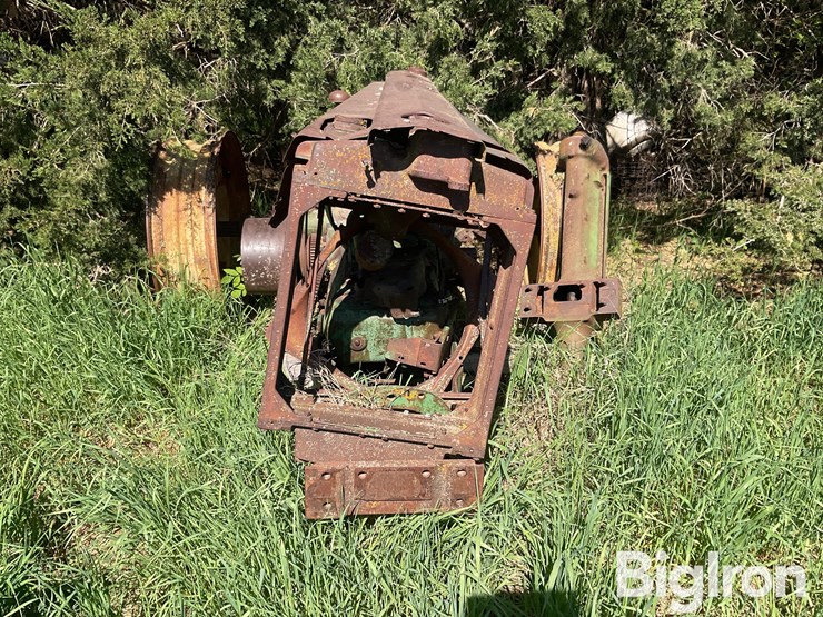 john-deere-g-image-2