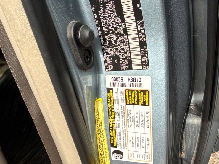 2009-toyota-sienna-image-29
