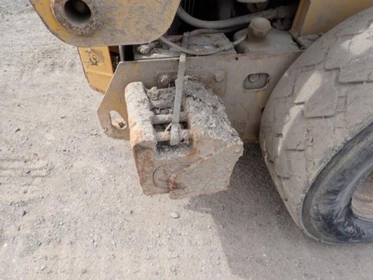 2008-john-deere-328-image-33