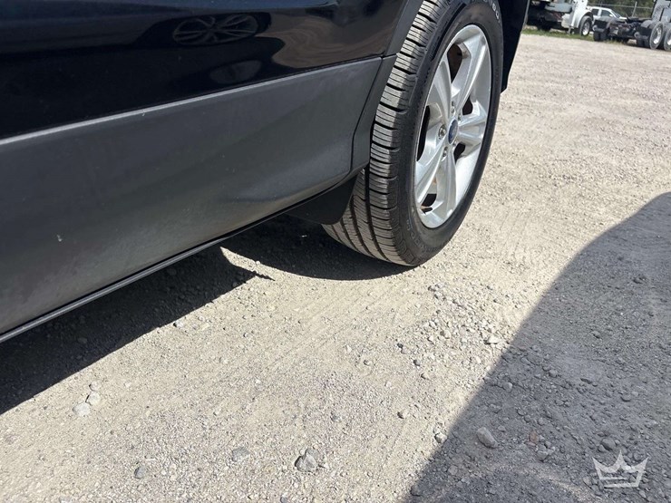 2016-ford-escape-image-23