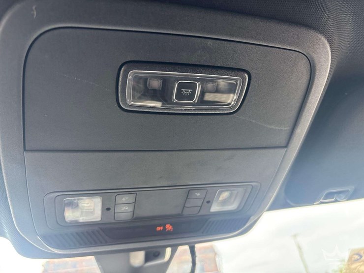 2020-ford-explorer-image-19