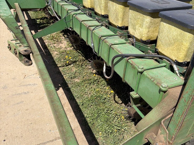 john-deere-7000-image-20