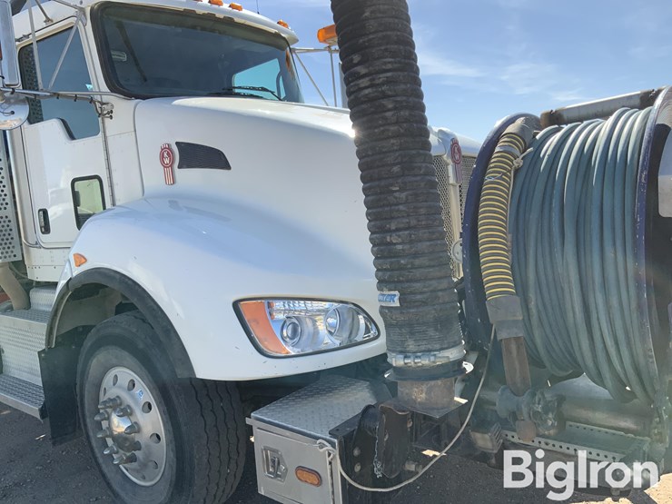 2012-kenworth-t440-image-17