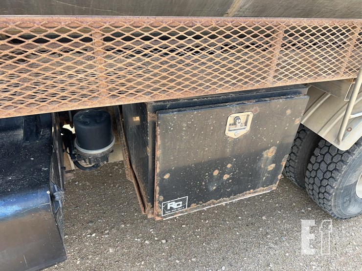 2000-kenworth-t800-image-13