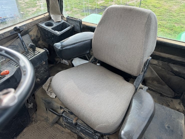 john-deere-8640-image-14