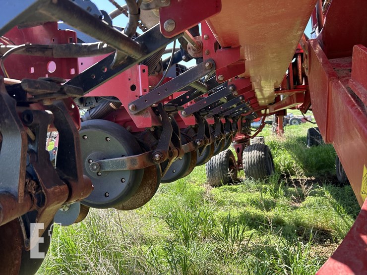 2015-case-ih-1265-image-37