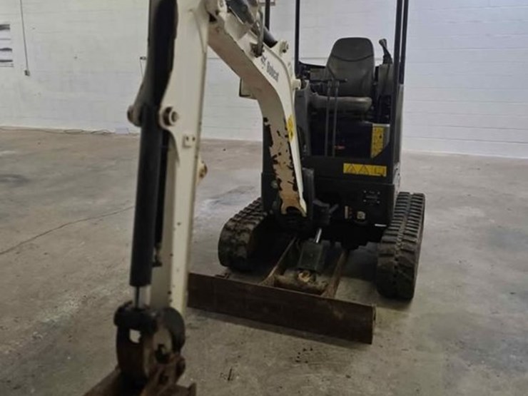 2016-bobcat-e20-image-8