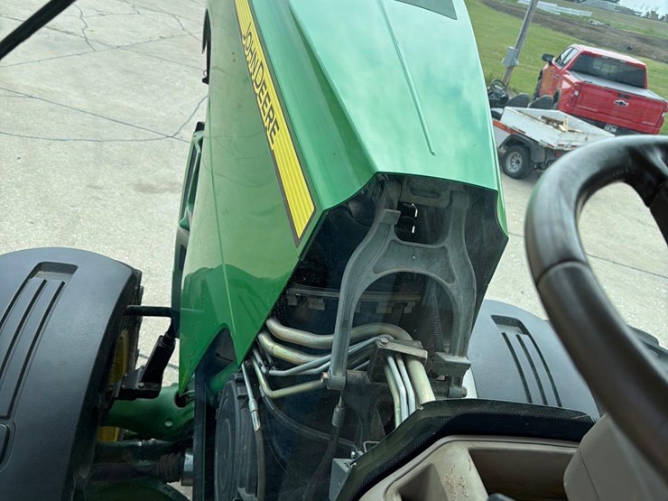 2012-john-deere-8310r-image-60