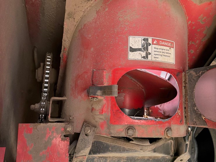 2001-massey-ferguson-8780xp-image-39