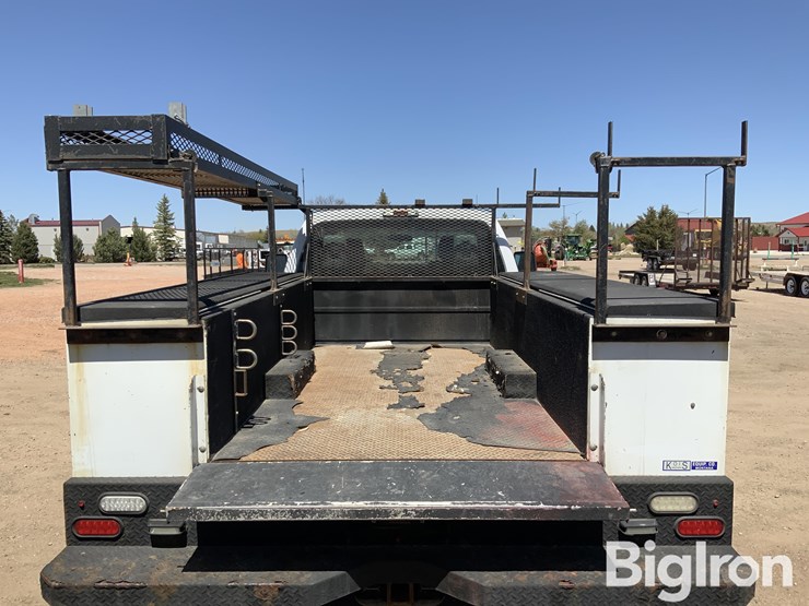 2015-ford-f550-image-16