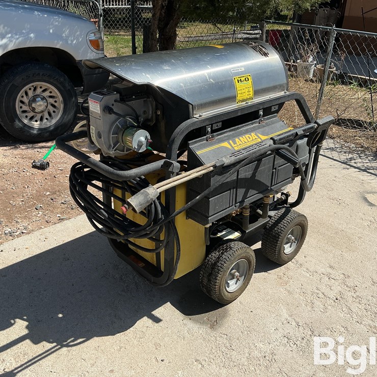 Landa MHC4-30324E/S Pressure Washer