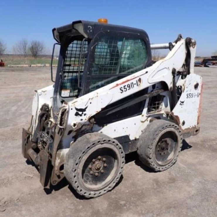 2014 BOBCAT S590