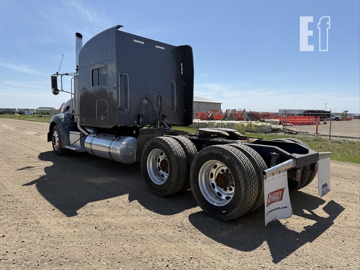 2009-peterbilt-386-image-4