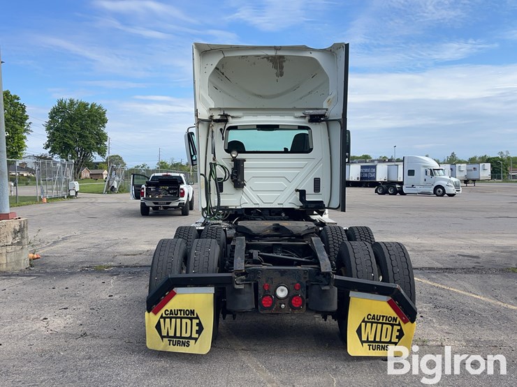 2015-international-prostar-image-6