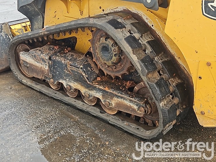 2018-deere-317g-image-16