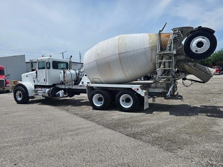 2014-peterbilt-365-image-12