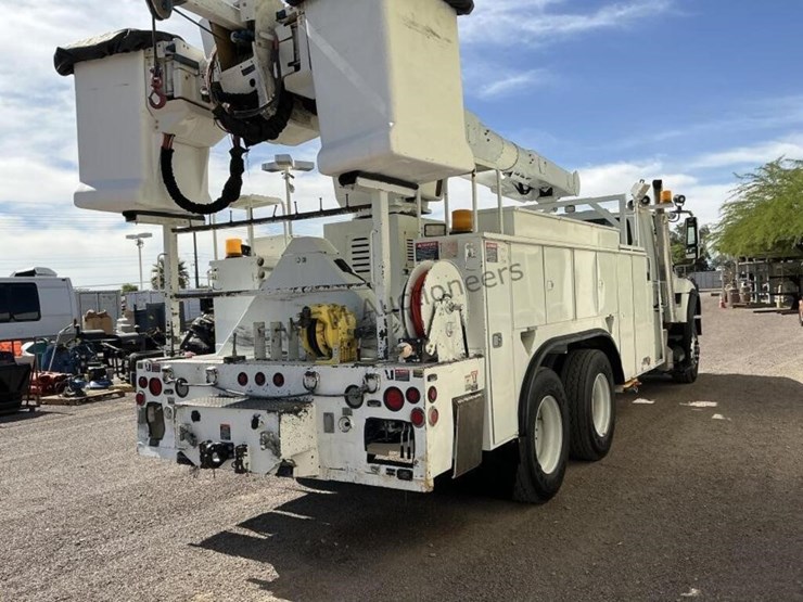2009-international-workstar-7600-image-5
