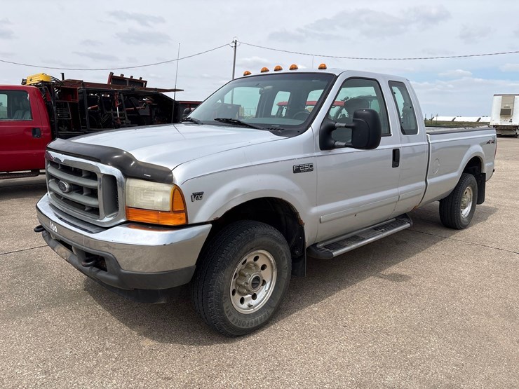 2001-ford-f250-image-1