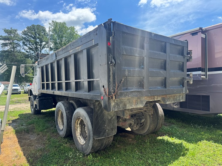mack-dump-truck-tandem-mileage-unknown-image-4