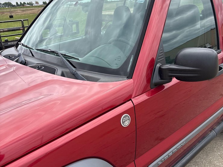 2005-jeep-liberty-sport-image-14