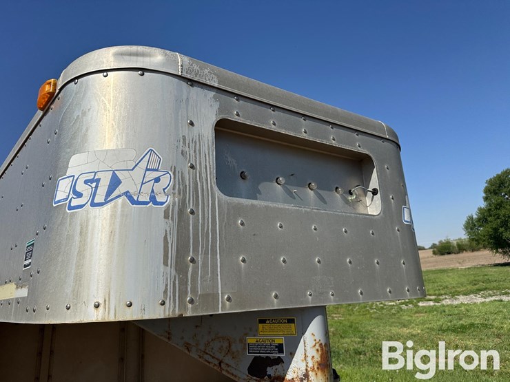 2004-wilson-livestock-trailer-image-14