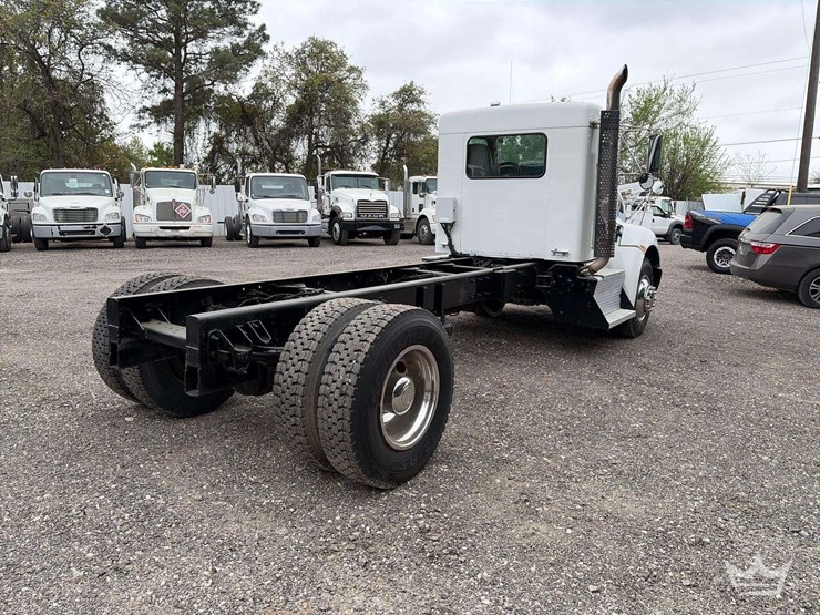 2014-kenworth-t370-image-3