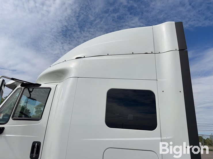 2016-international-prostar-image-18