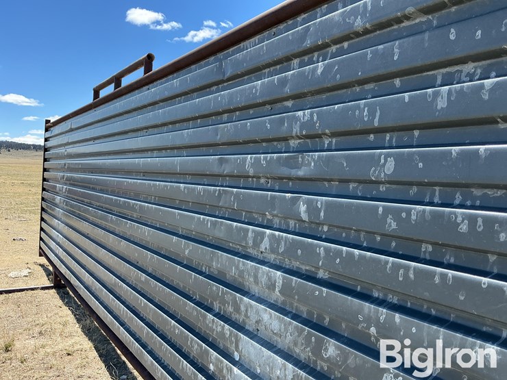 portable-free-standing-wind-break-panel-image-9