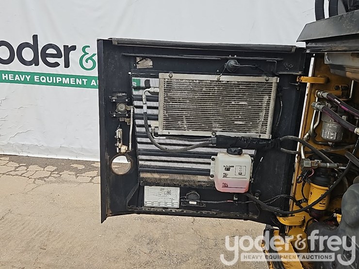 2022-caterpillar-299d3-xe-image-21