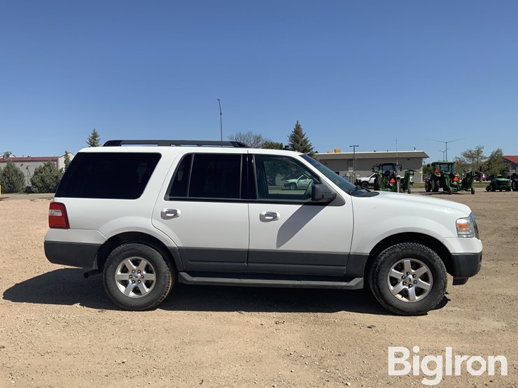 2013-ford-expedition-xlt-image-4