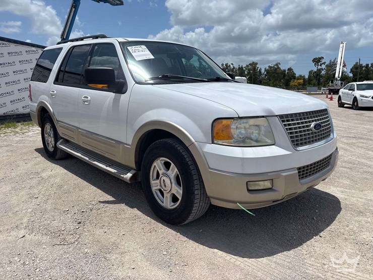 2006-ford-expedition-image-2