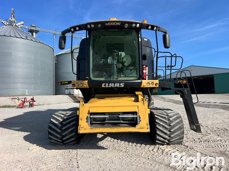 claas-750-c48-lexion-4wd-combine-image-2