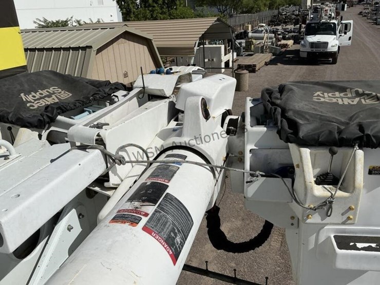 2009-international-workstar-7600-image-17