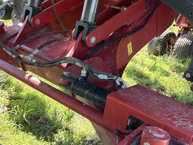 2015-case-ih-1265-image-66