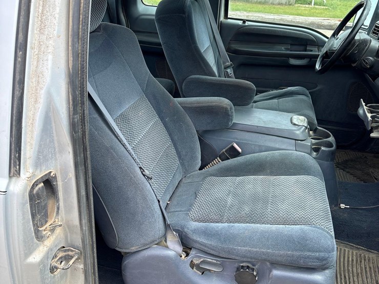 2001-ford-f250-image-36