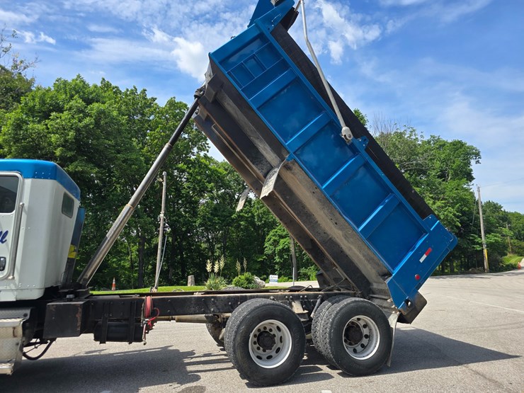 2003-kenworth-t800-image-37