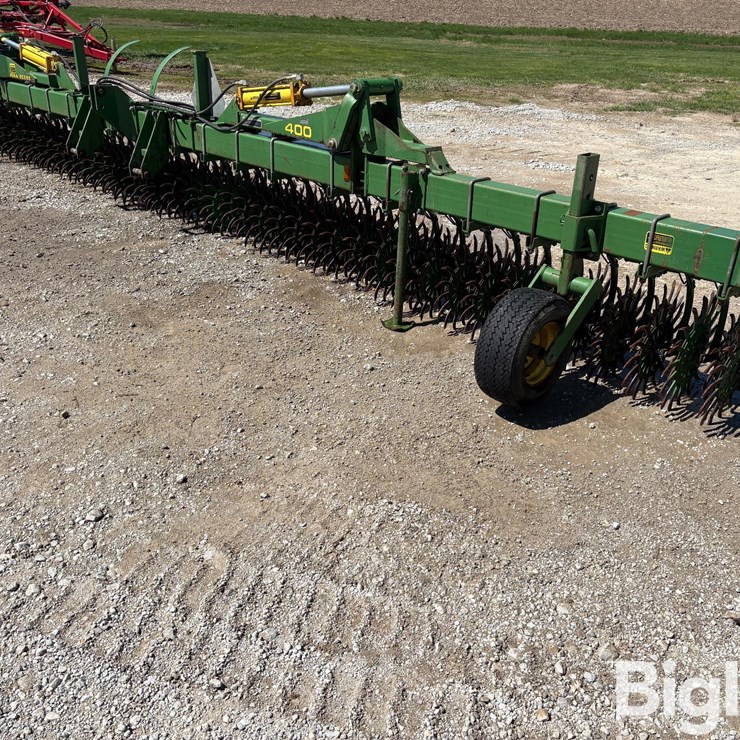 JOHN DEERE 400