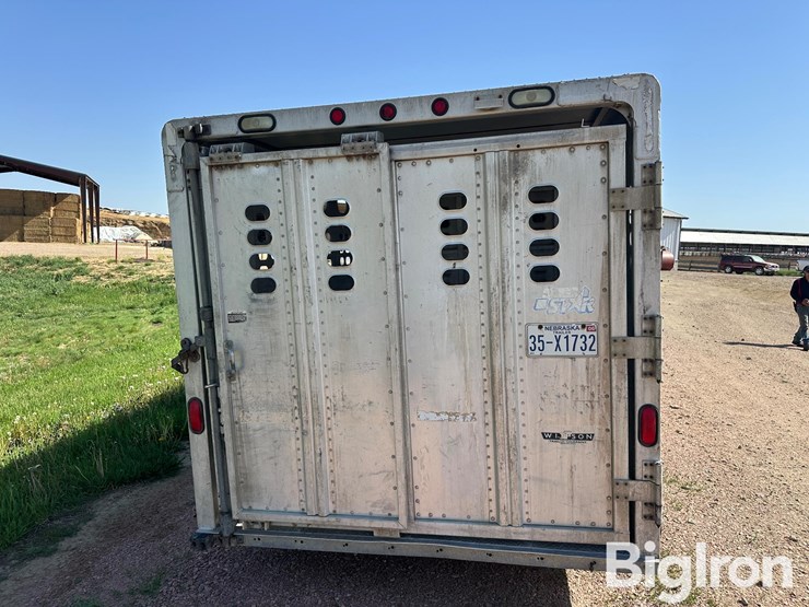 2004-wilson-livestock-trailer-image-6