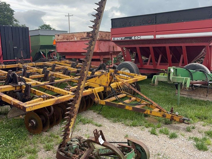 john-deere-350-image-1